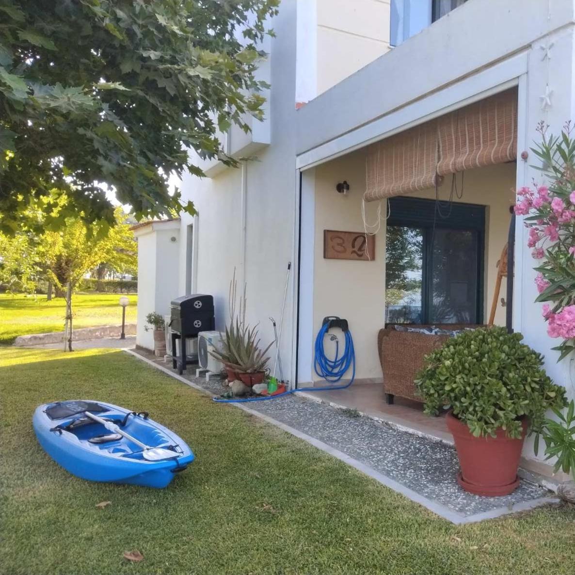 ניאה סקיוני Villa 3Ω מראה חיצוני תמונה