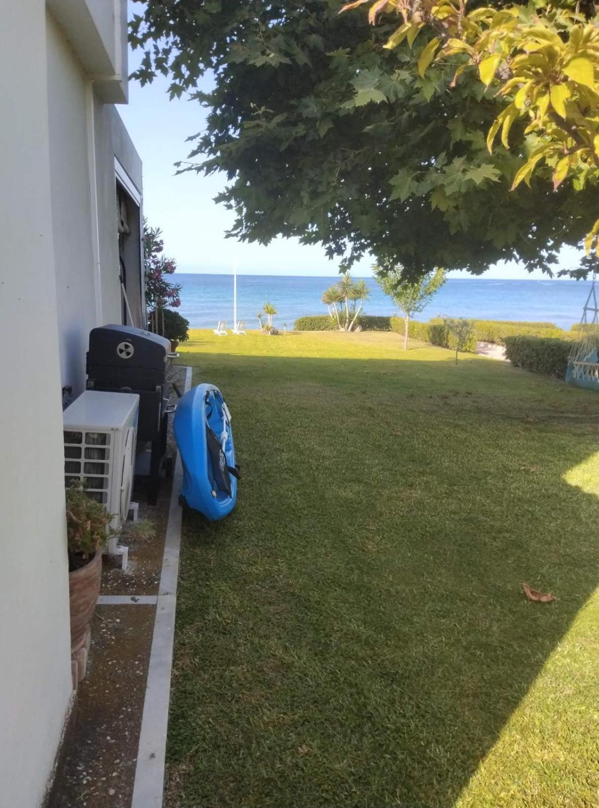 ניאה סקיוני Villa 3Ω מראה חיצוני תמונה